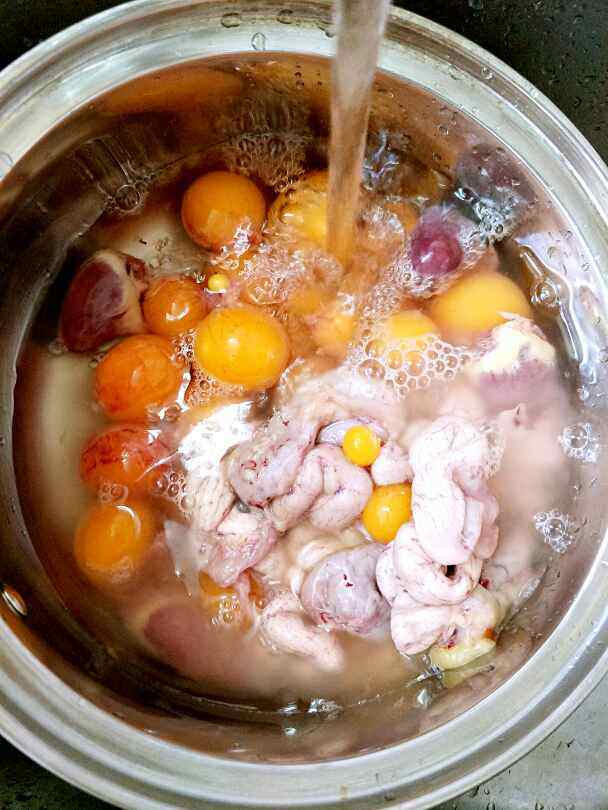 炒鸡杂鸡蛋步骤2