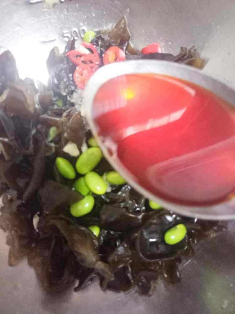 红油木耳步骤8