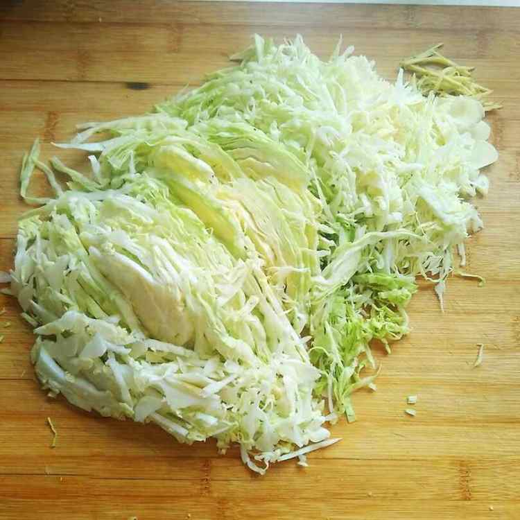 包菜粉条炒肉末步骤5