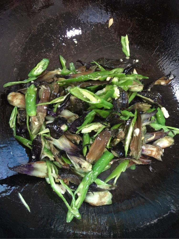 辣炒茄子蒂步骤4