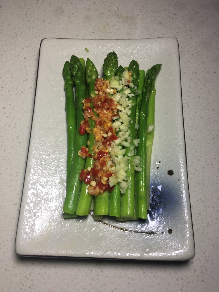 #盛夏餐桌#响油芦笋步骤8