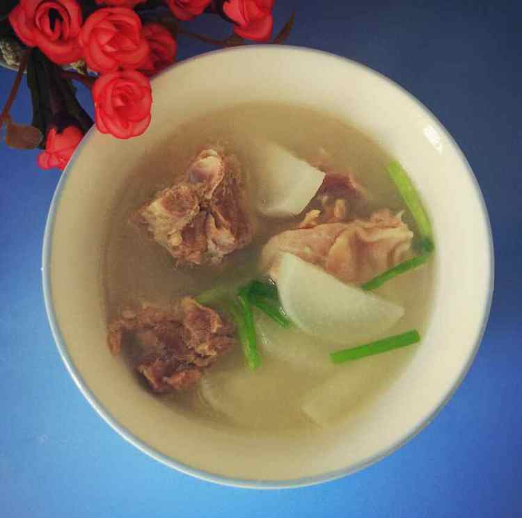 白萝卜炖羊骨头步骤6