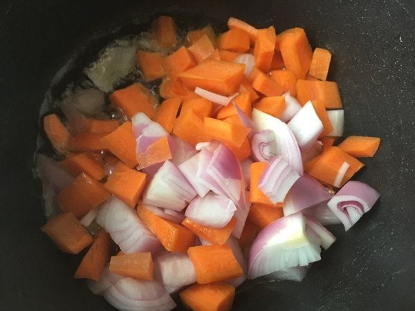 洋葱土豆块步骤4