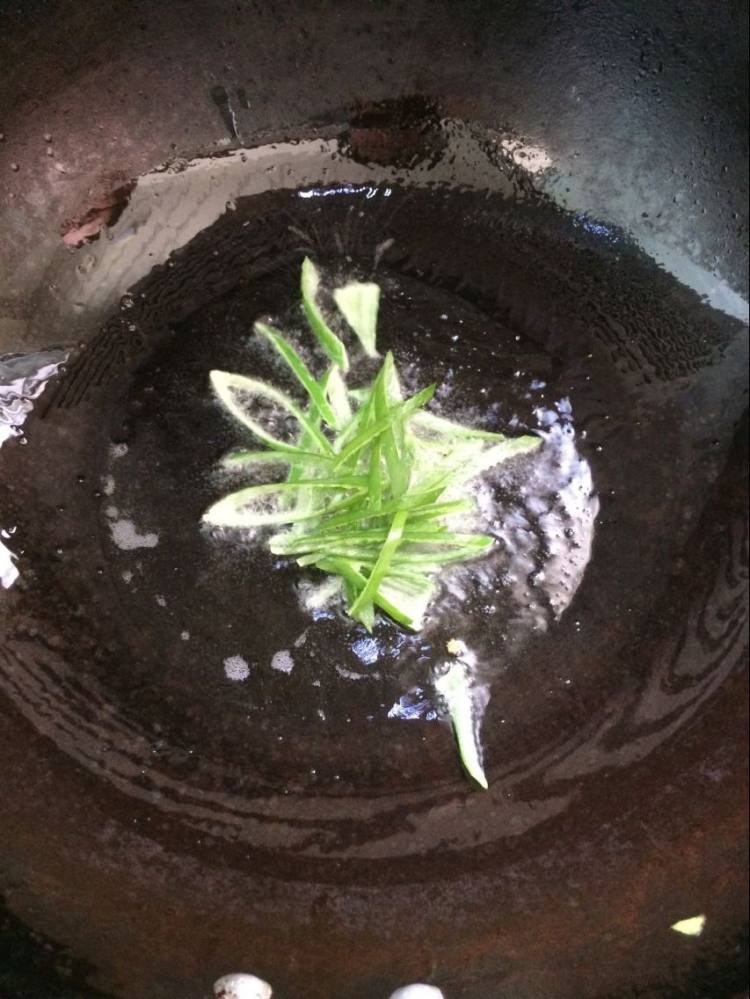 家常土豆片汤步骤4