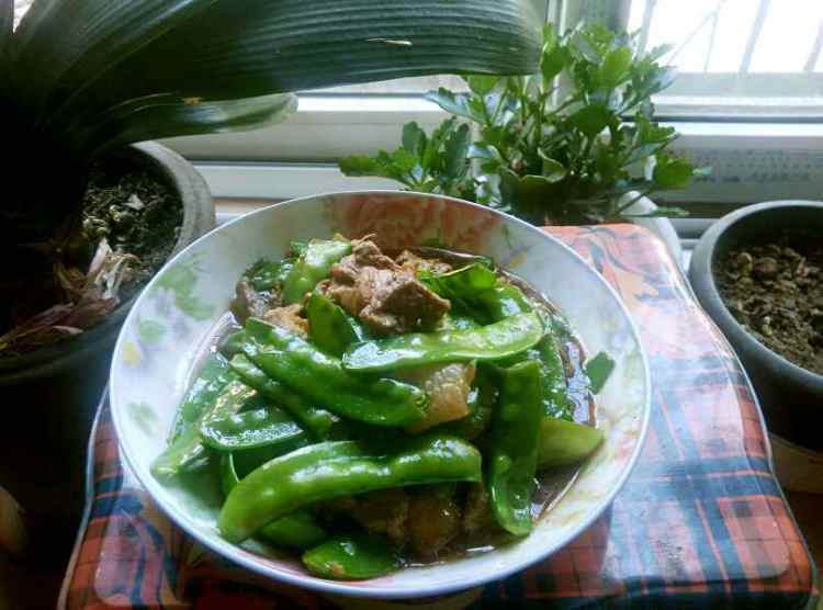瘦肉炒荷兰豆步骤10