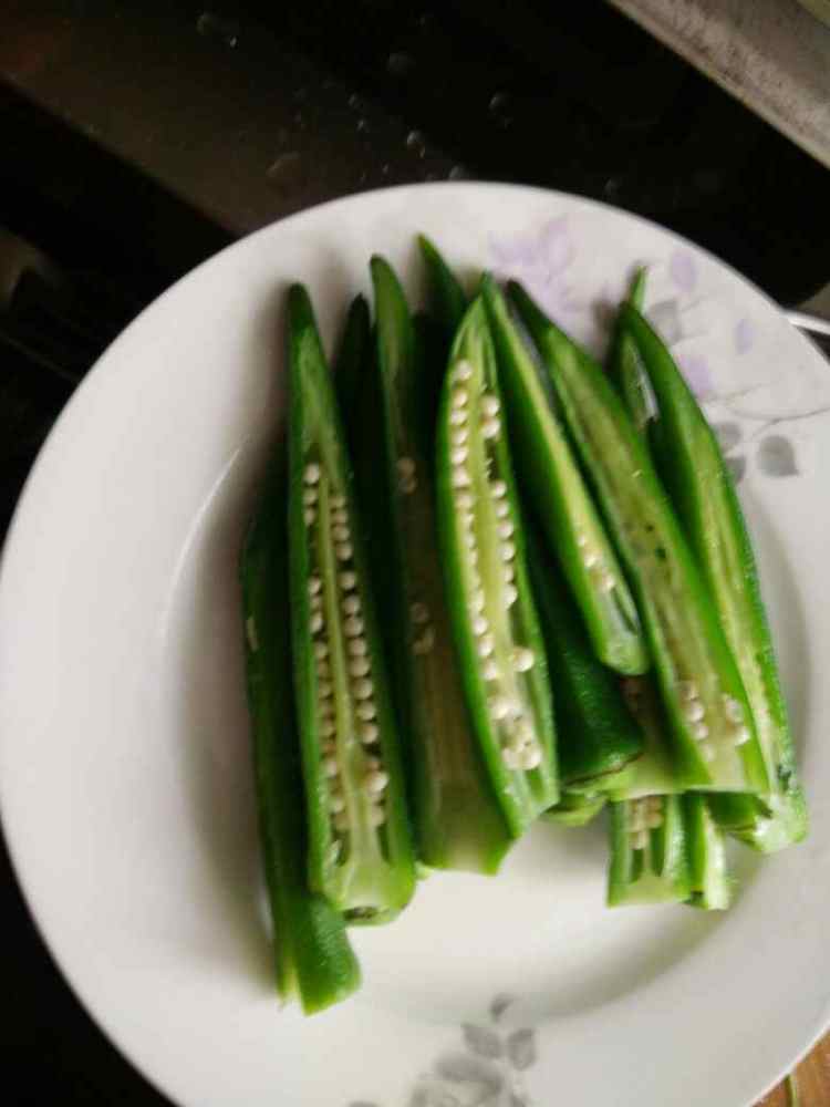 凉拌秋葵步骤6