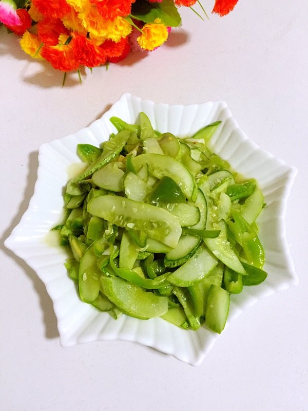 青椒炒地黄瓜步骤9