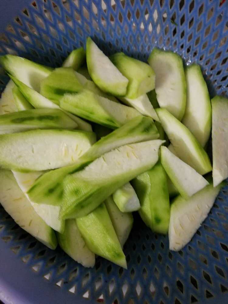 蒜蓉炒丝瓜步骤3