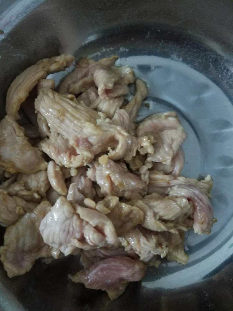 青瓜炒肉片步骤5