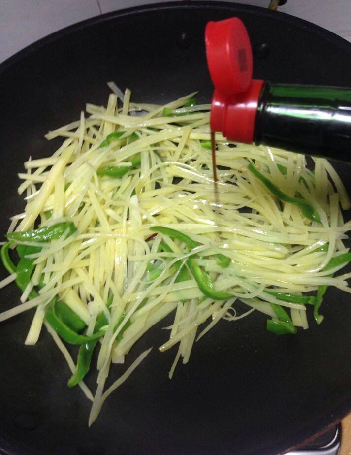 炒土豆丝步骤7