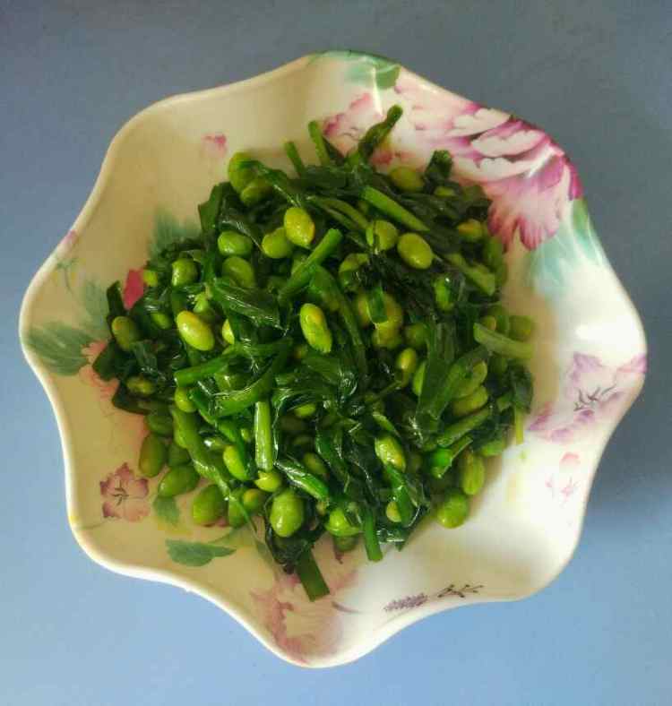 韭菜炒毛豆步骤6