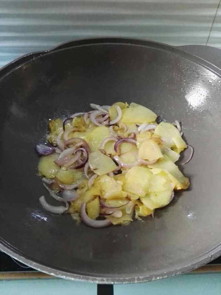 西班牙土豆煎蛋饼步骤9