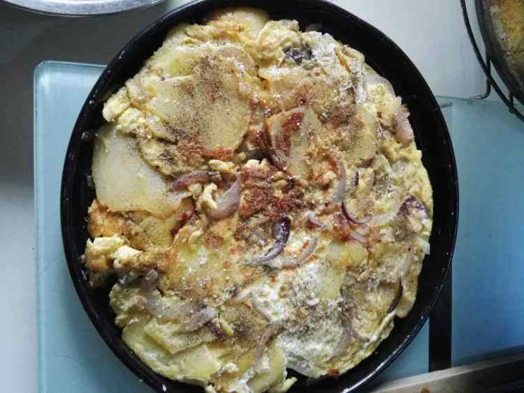 西班牙土豆煎蛋饼步骤11