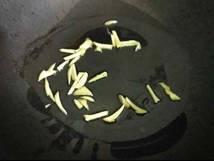 苋菜皮蛋汤步骤3
