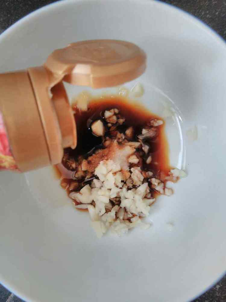 凉拌金针菇步骤9