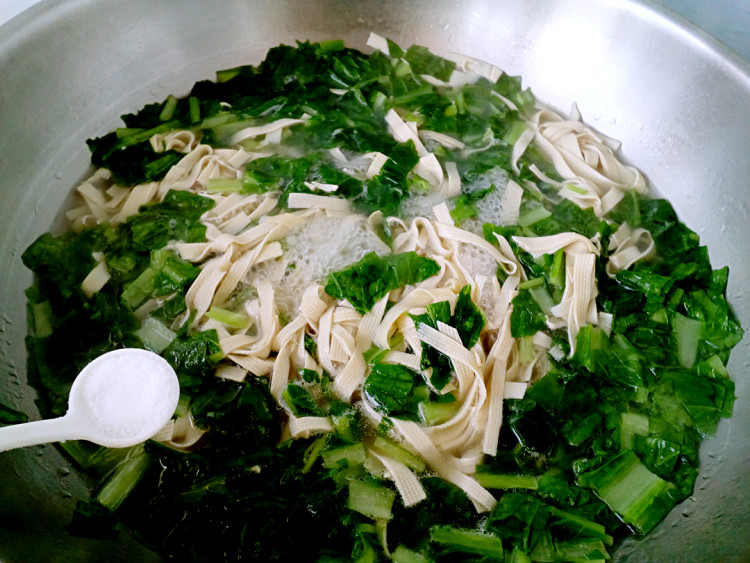 肉丝豆皮青菜汤步骤14