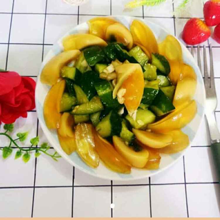 松花蛋拌黄瓜步骤5