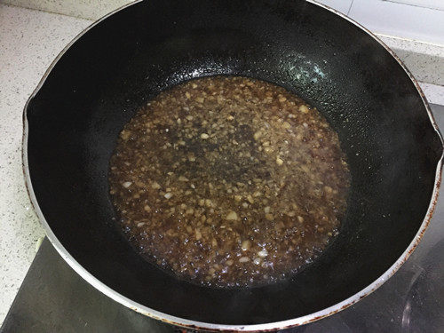 蒜蓉粉丝蒸虾步骤10