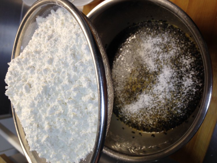 芝麻薄脆饼步骤5