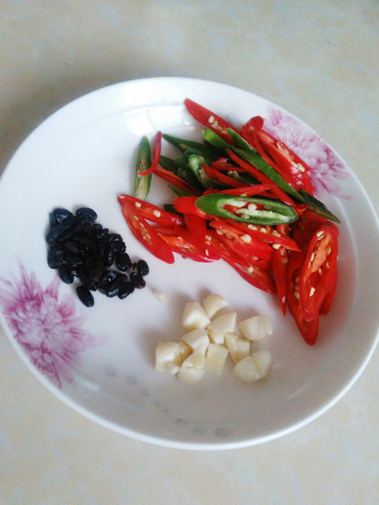 回锅肉炒豆腐皮步骤3