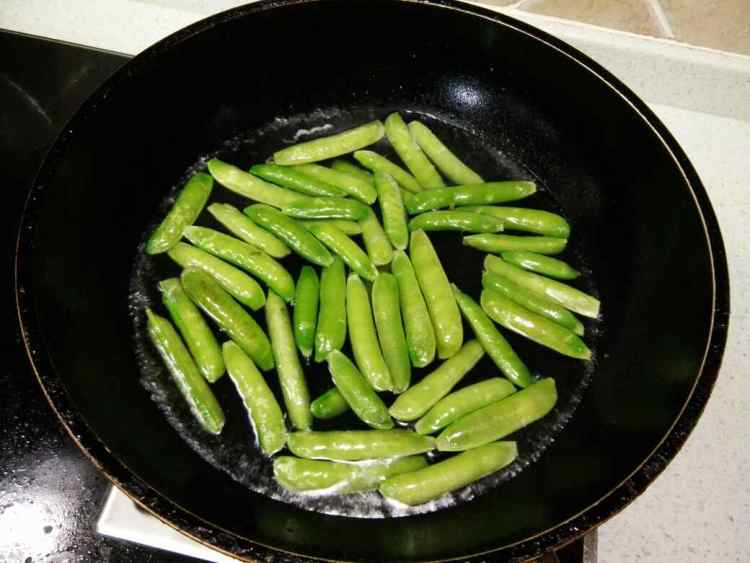 调汁煮豌豆步骤4