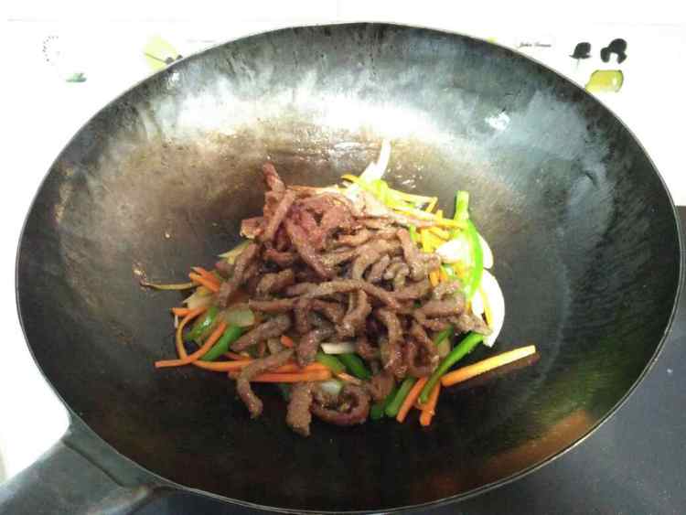 黑椒牛肉丝步骤8