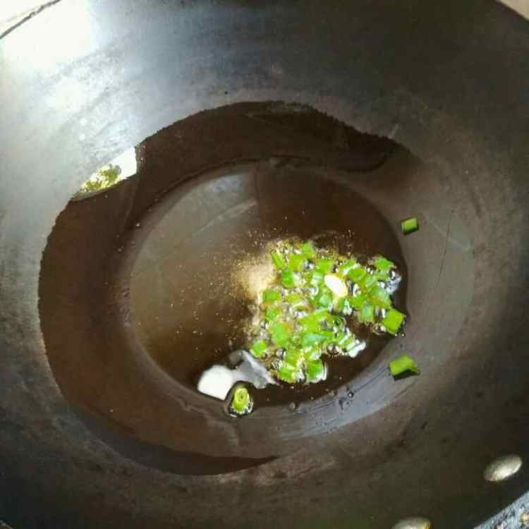 香肠玉米蔬菜丁步骤3