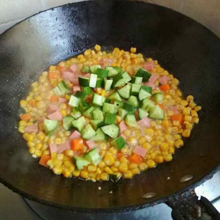 香肠玉米蔬菜丁步骤6