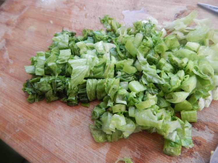 生菜鸡蛋煎饼步骤1