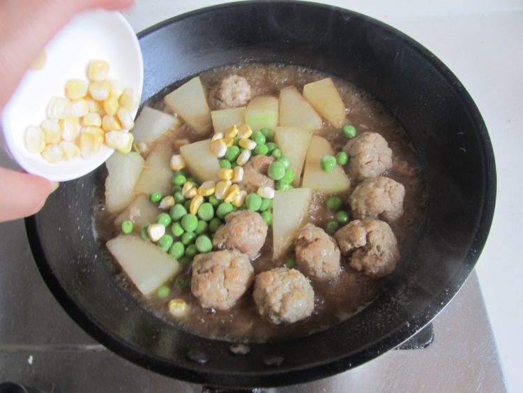 杂蔬冬瓜烧土豆丸步骤12