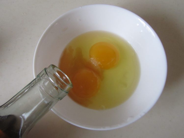 荆芥西红柿鸡蛋面步骤2