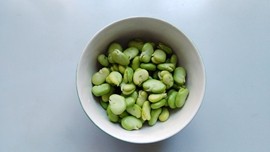 酸菜豆瓣炒肉丝步骤2