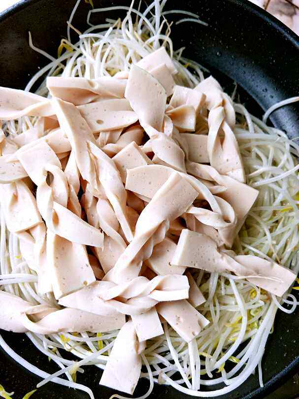 豆芽炒肉糕步骤5