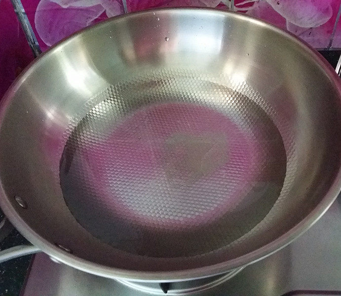 新蒜瓣炒苦瓜步骤5
