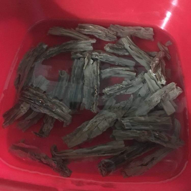 黑腐竹焖豆腐步骤1