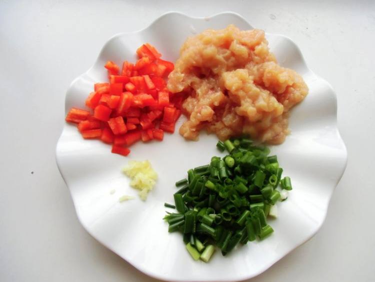 莴笋叶炒肉末步骤4