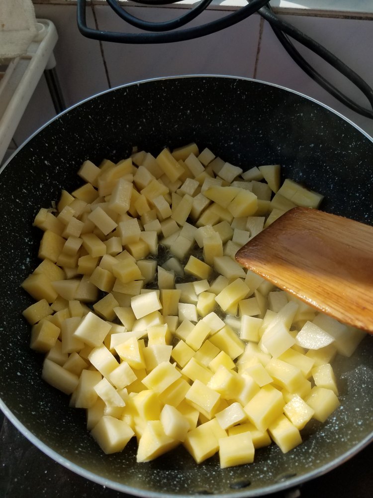 咖喱鸡肉饭步骤4