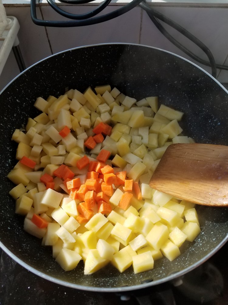 咖喱鸡肉饭步骤5