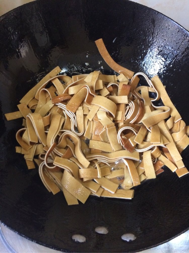 五香豆腐皮步骤3
