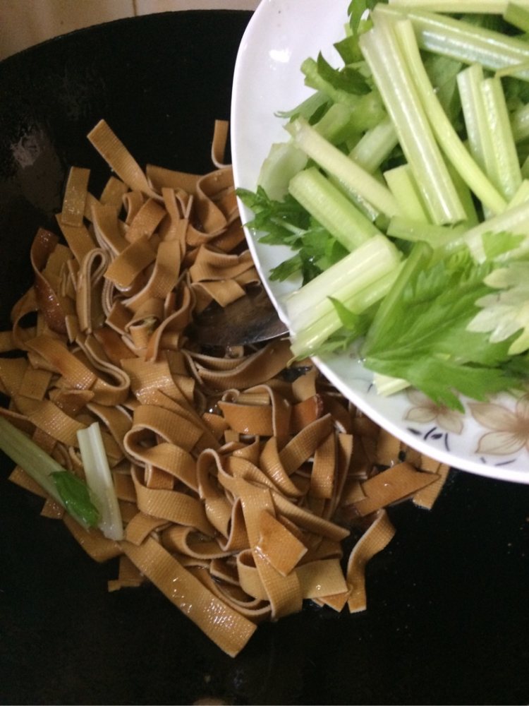 五香豆腐皮步骤5