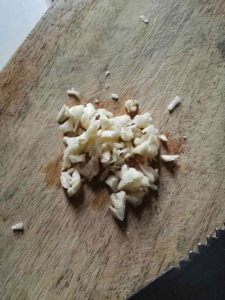 辣椒炒白管步骤3