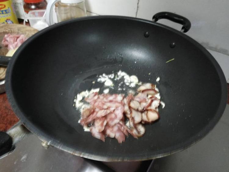 腊味炒萝卜干步骤5