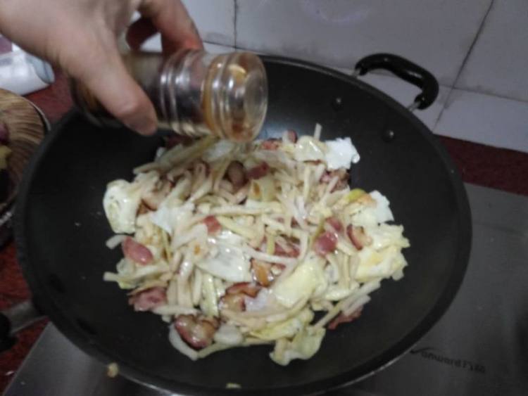 腊味炒萝卜干步骤10