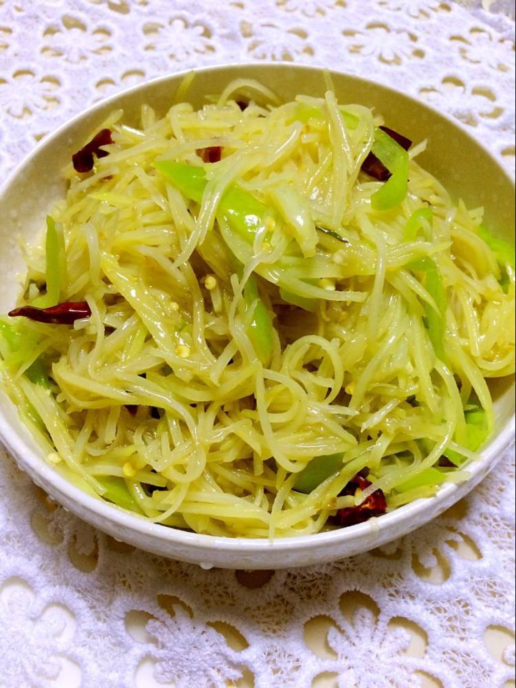 青椒炒土豆丝步骤8