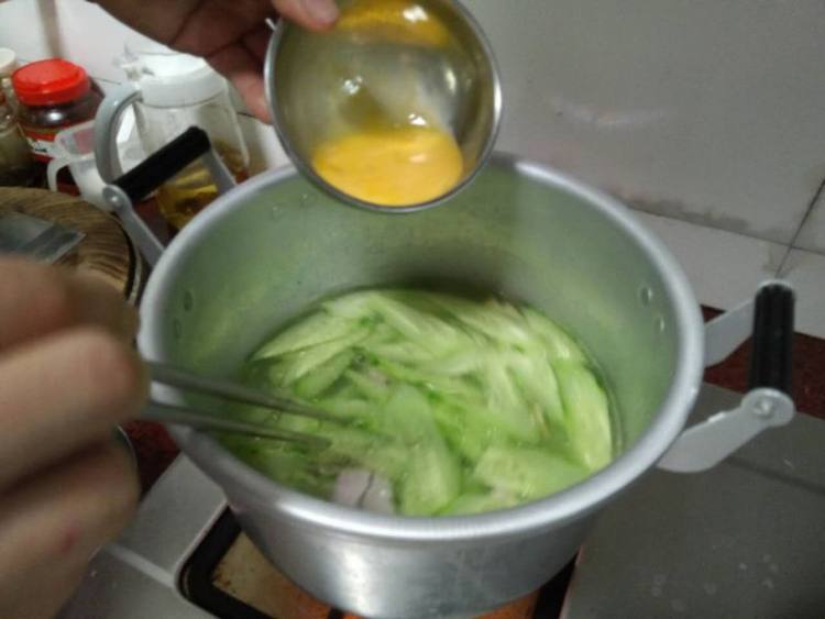 青瓜蛋花汤步骤8