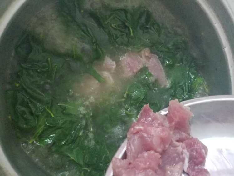 枸杞叶瘦肉汤步骤7