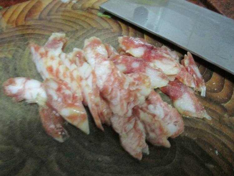 腊肠炒莴笋丝步骤2