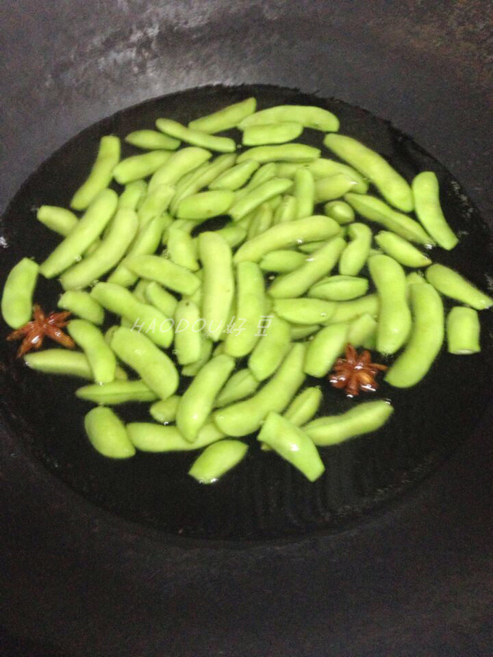 凉拌毛豆步骤2