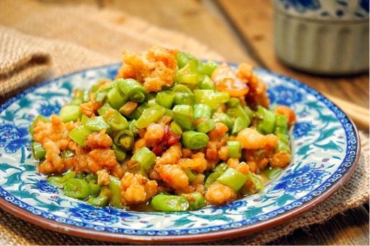 肉末炒菜豆步骤8