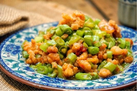 肉末炒菜豆步骤9